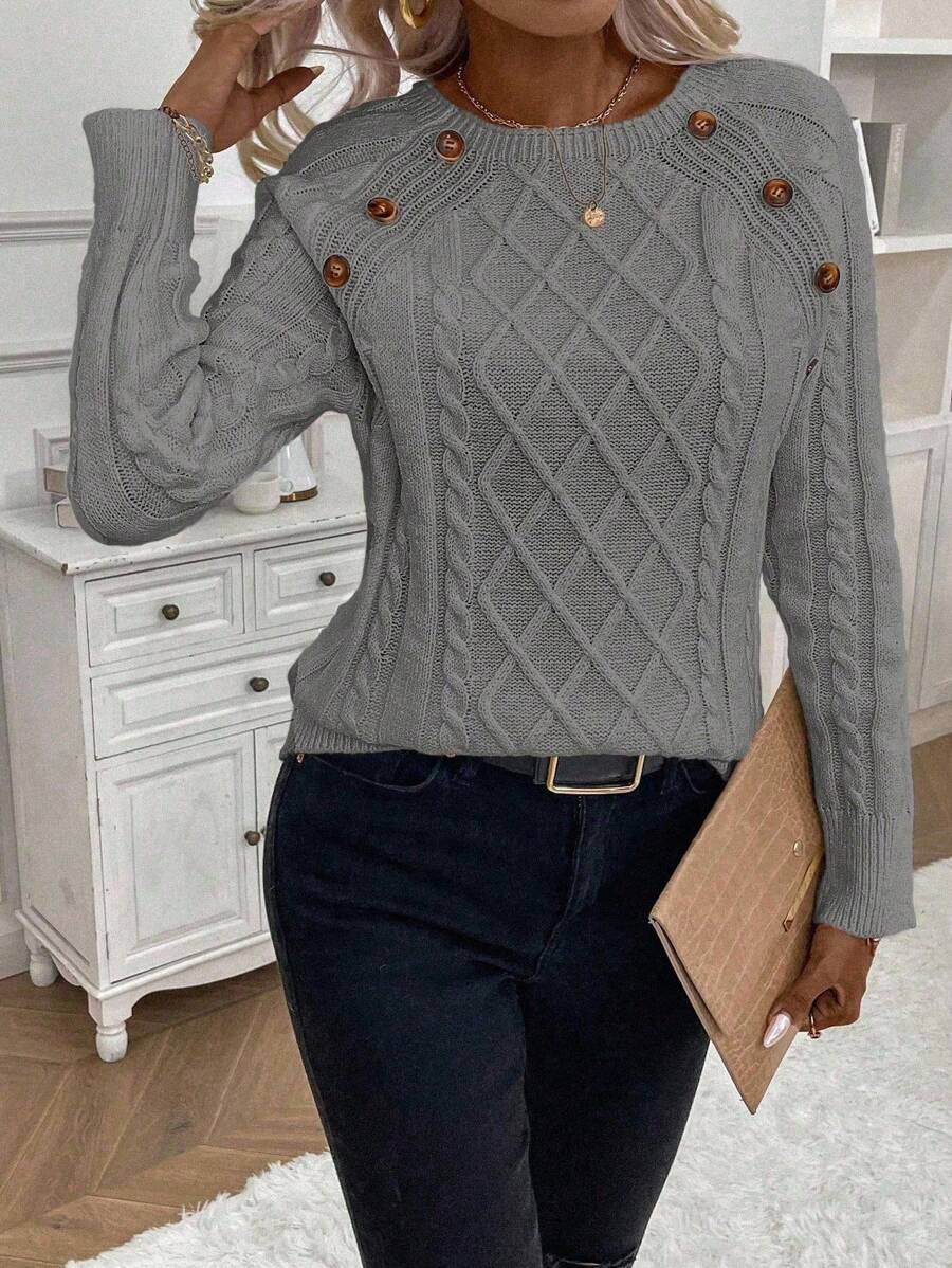 Madoka | ボタンディテール ケーブルニットセーター